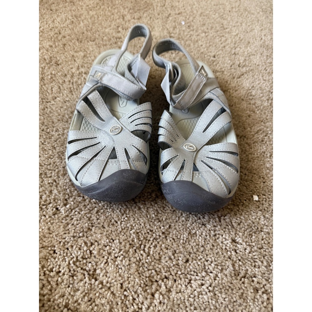 Keen Rose Sandals Womens 8 Light Grey Silver Hiking Water Shoes 1022967 - Picture 2 of 6